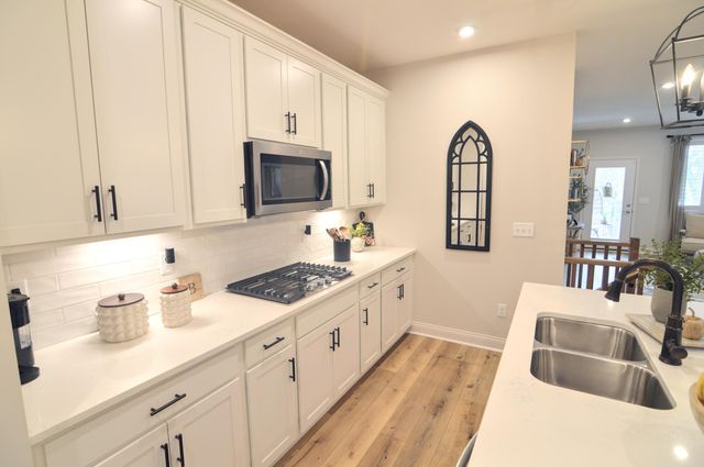 1644 Creekwood Court, Hebron, KY 41048