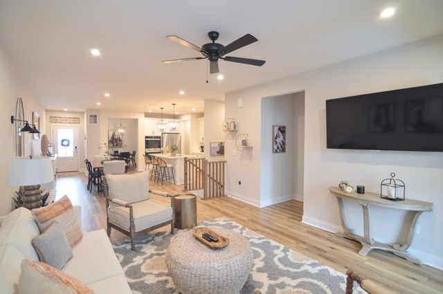 1644 Creekwood Court, Hebron, KY 41048