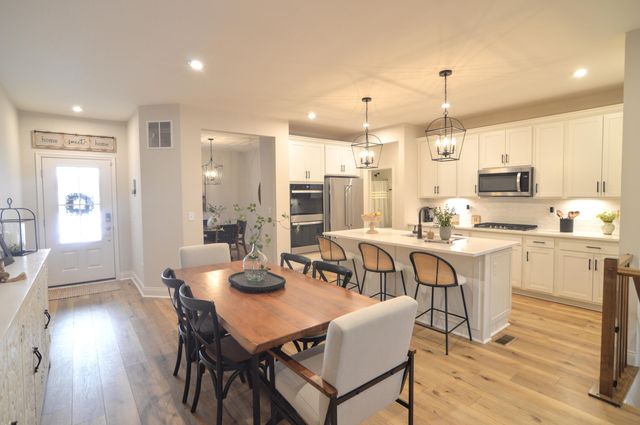 1644 Creekwood Court, Hebron, KY 41048