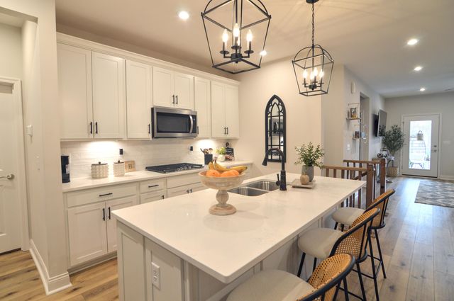 1644 Creekwood Court, Hebron, KY 41048