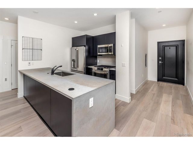 930 Blue River Pkwy 6-613, Silverthorne, CO 80498