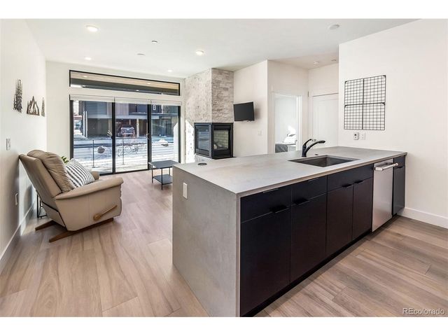 930 Blue River Pkwy 6-613, Silverthorne, CO 80498