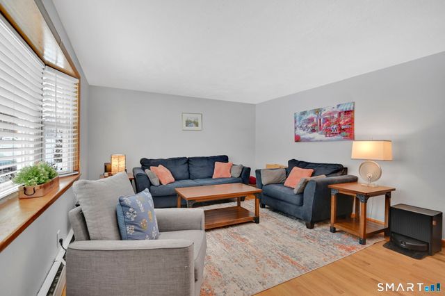 4 Steep Road, South Windsor, CT 06074