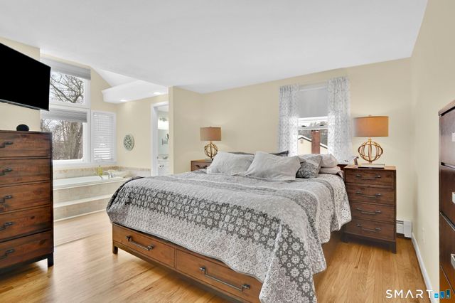 4 Steep Road, South Windsor, CT 06074