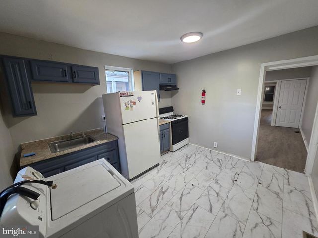 517 STUYVESANT AVE, Trenton, NJ 08618
