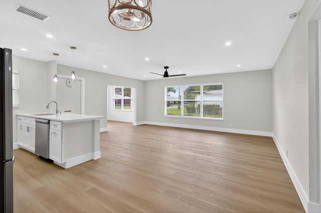 955 Circle Drive A, Delray Beach, FL 33445