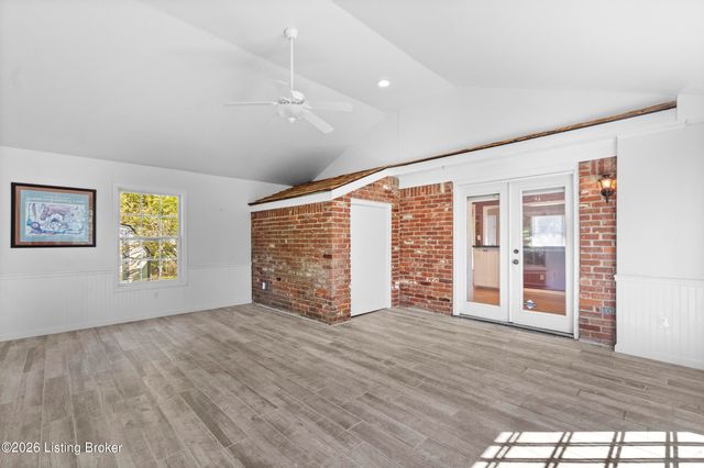 6905 Boxwood Ct, Pewee Valley, KY 40056
