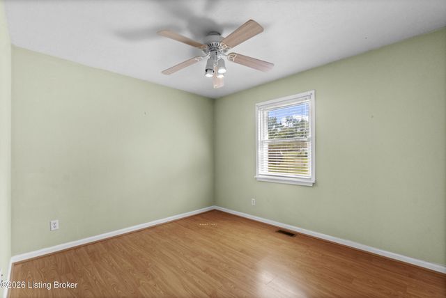 6905 Boxwood Ct, Pewee Valley, KY 40056