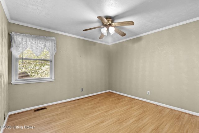 6905 Boxwood Ct, Pewee Valley, KY 40056