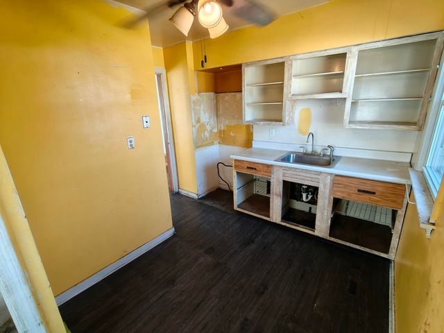 7418 Howard Avenue, Hammond, IN 46324