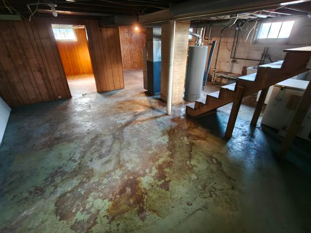 7418 Howard Avenue, Hammond, IN 46324