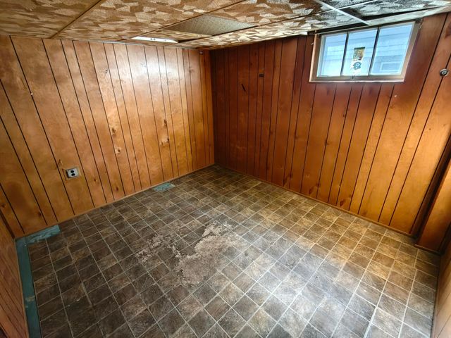 7418 Howard Avenue, Hammond, IN 46324