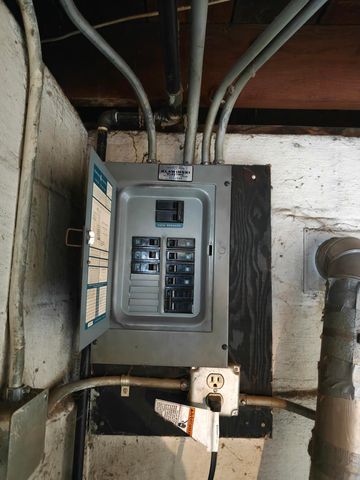 7418 Howard Avenue, Hammond, IN 46324