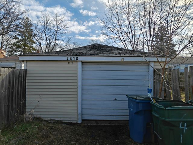 7418 Howard Avenue, Hammond, IN 46324