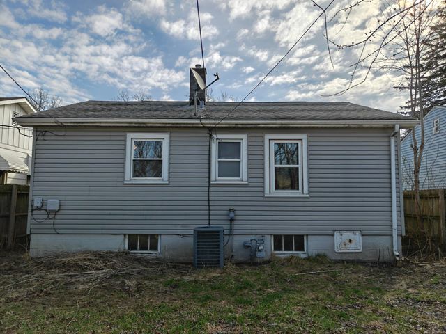 7418 Howard Avenue, Hammond, IN 46324