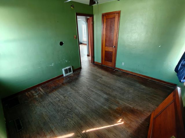 7418 Howard Avenue, Hammond, IN 46324