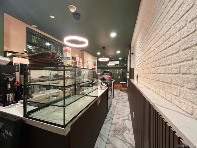 1059 Manhattan Avenue, Brooklyn, NY 11222