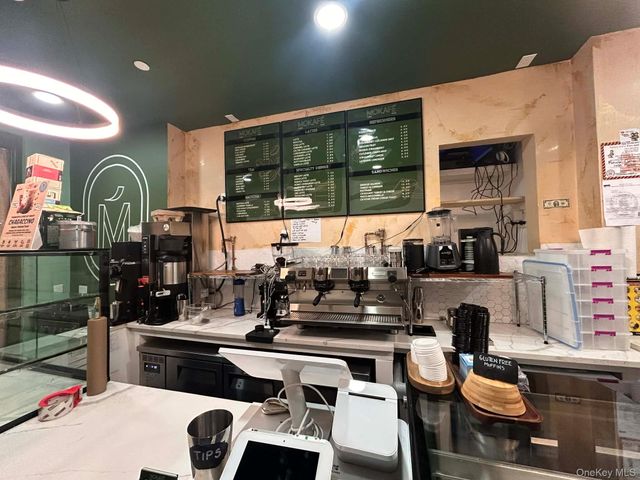 1059 Manhattan Avenue, Brooklyn, NY 11222