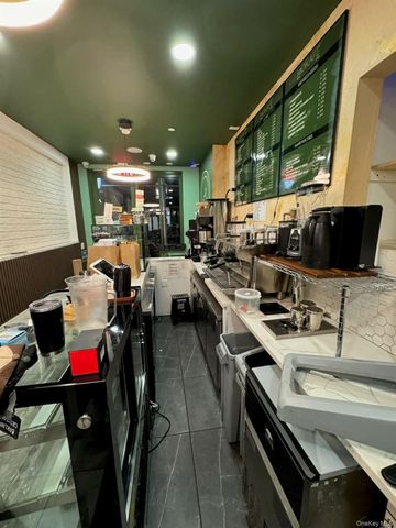 1059 Manhattan Avenue, Brooklyn, NY 11222