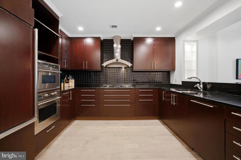 Image 13 of property listing at 190 PRESIDENTIAL BLVD #513, Bala Cynwyd, PA 19004