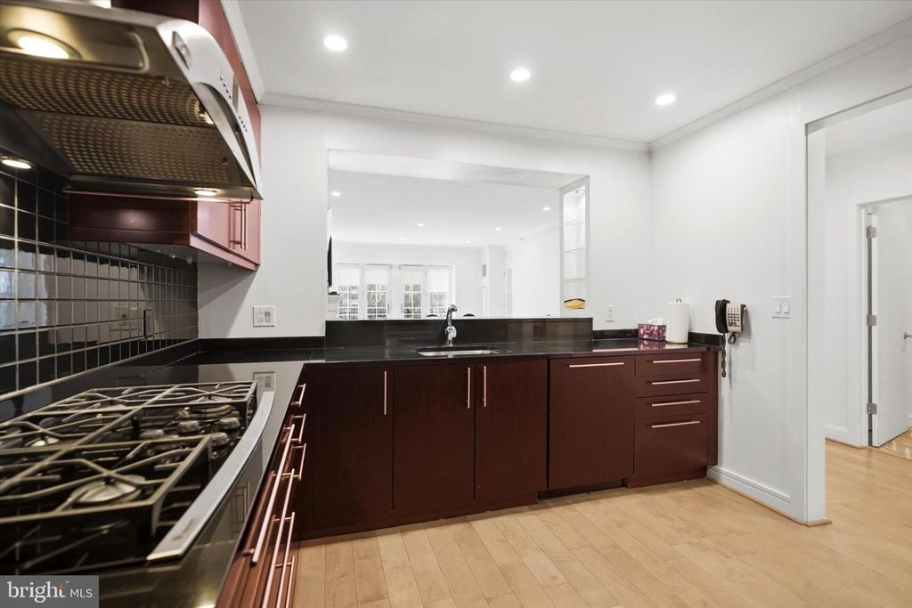 Image 15 of property listing at 190 PRESIDENTIAL BLVD #513, Bala Cynwyd, PA 19004