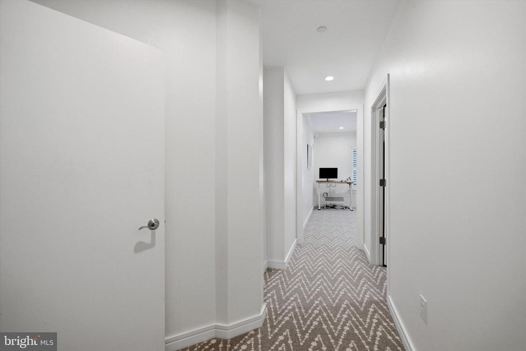 Image 18 of property listing at 190 PRESIDENTIAL BLVD #513, Bala Cynwyd, PA 19004
