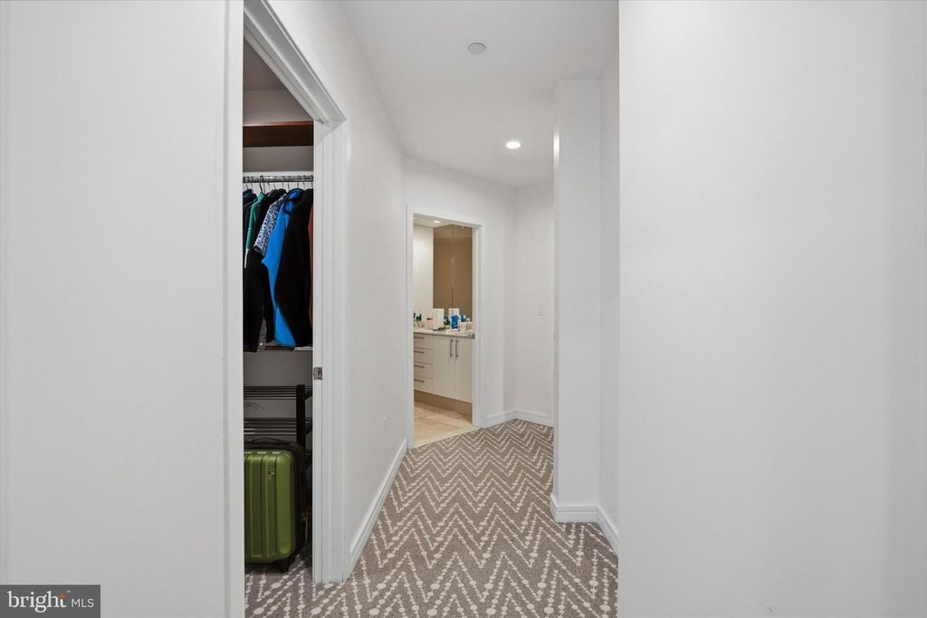 Image 19 of property listing at 190 PRESIDENTIAL BLVD #513, Bala Cynwyd, PA 19004