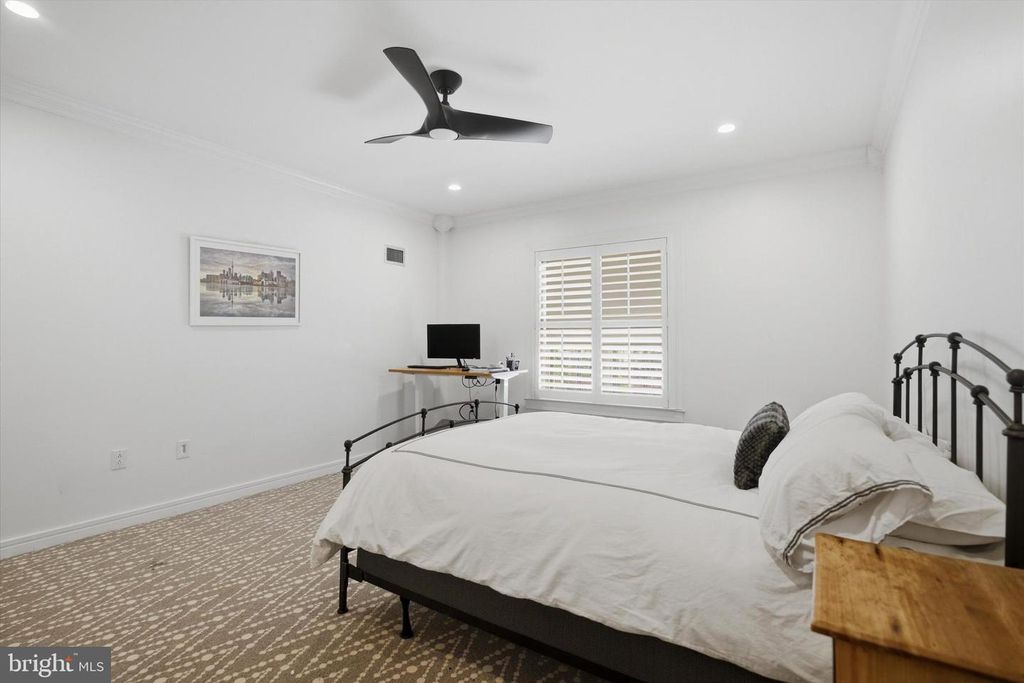 Image 21 of property listing at 190 PRESIDENTIAL BLVD #513, Bala Cynwyd, PA 19004
