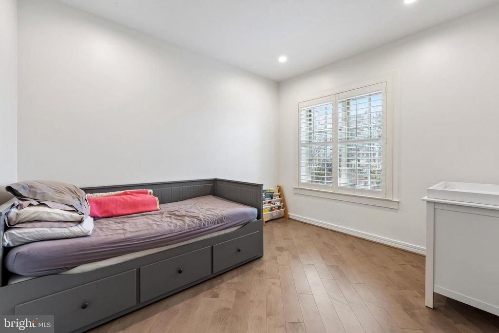 Image 29 of property listing at 190 PRESIDENTIAL BLVD #513, Bala Cynwyd, PA 19004
