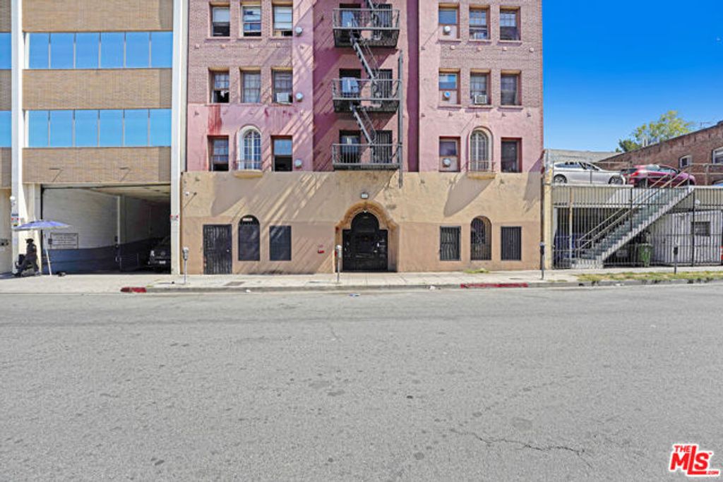 610 S Coronado Street 506, Los Angeles, CA 90057