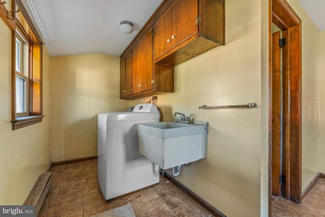 527 BETHEL CHURCH RD, Spring City, PA 19475