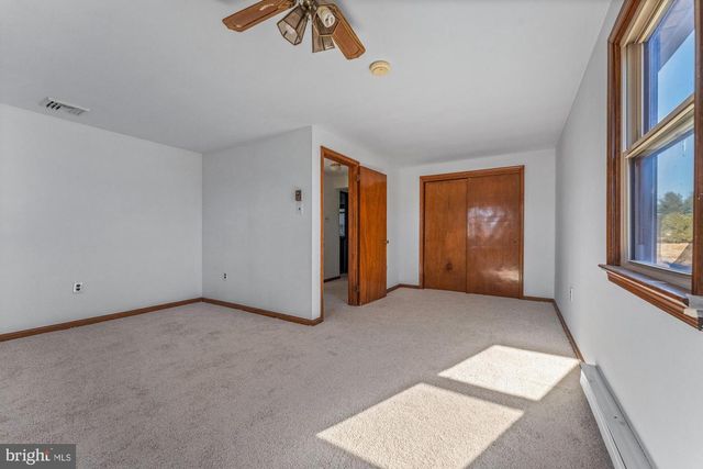 527 BETHEL CHURCH RD, Spring City, PA 19475