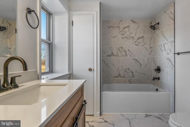 527 BETHEL CHURCH RD, Spring City, PA 19475