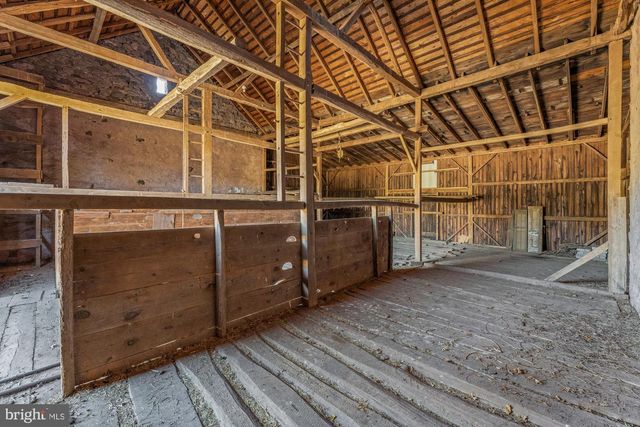 527 BETHEL CHURCH RD, Spring City, PA 19475