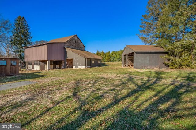 527 BETHEL CHURCH RD, Spring City, PA 19475