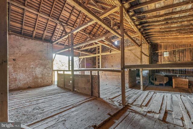 527 BETHEL CHURCH RD, Spring City, PA 19475