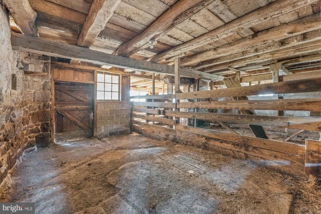 527 BETHEL CHURCH RD, Spring City, PA 19475