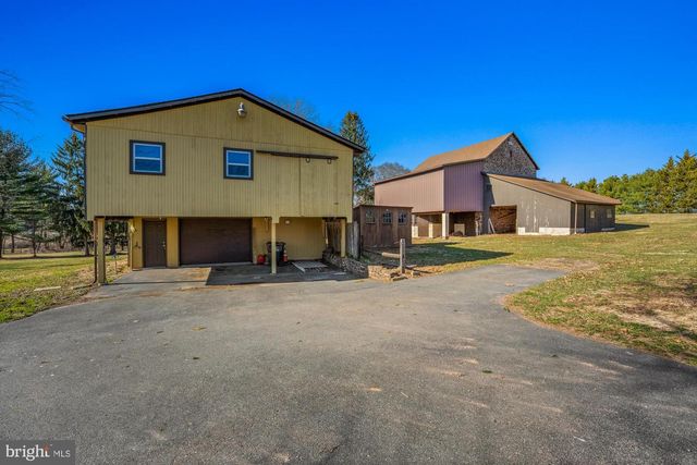 527 BETHEL CHURCH RD, Spring City, PA 19475