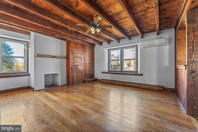 527 BETHEL CHURCH RD, Spring City, PA 19475