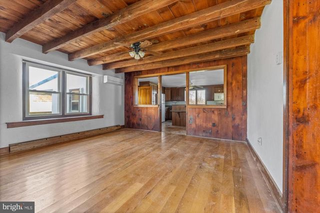 527 BETHEL CHURCH RD, Spring City, PA 19475