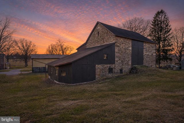 527 BETHEL CHURCH RD, Spring City, PA 19475
