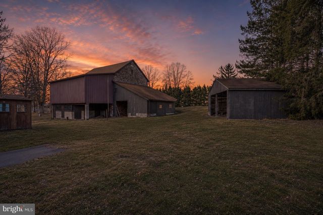 527 BETHEL CHURCH RD, Spring City, PA 19475