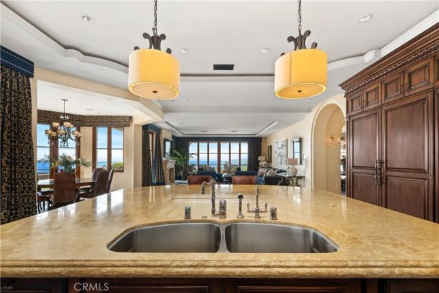32040 Cape Point Drive, Rancho Palos Verdes, CA 90275