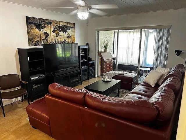 2207 BELLEAIR ROAD B7, Clearwater, FL 33764