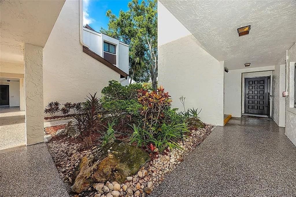 2207 BELLEAIR ROAD B7, Clearwater, FL 33764