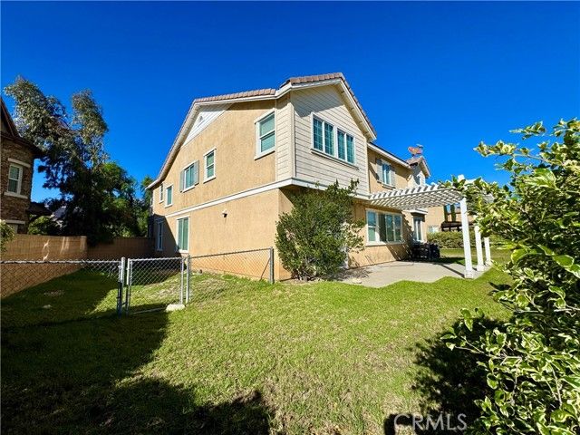 15621 Pisa Lane, Fontana, CA 92336