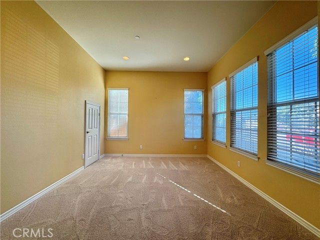 15621 Pisa Lane, Fontana, CA 92336