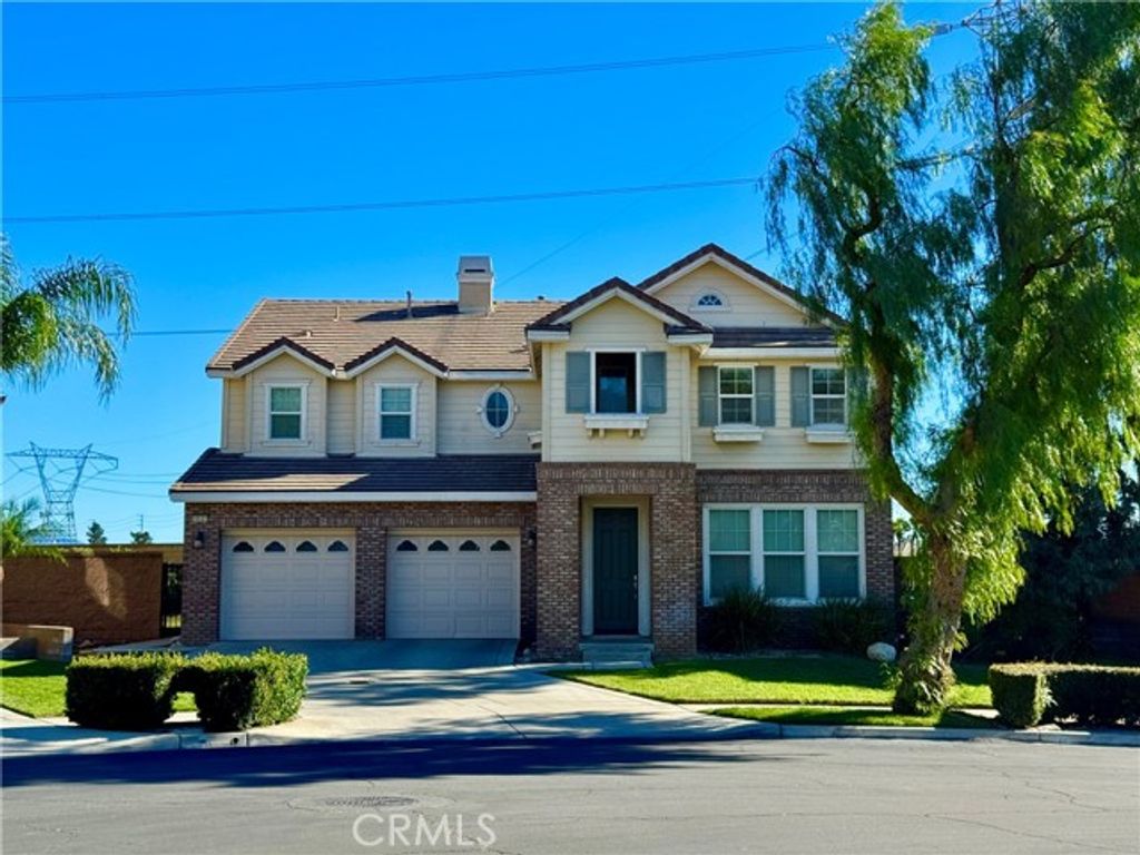 15621 Pisa Lane, Fontana, CA 92336