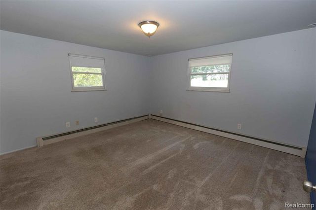 2720 Merelus Drive, Waterford, MI 48329