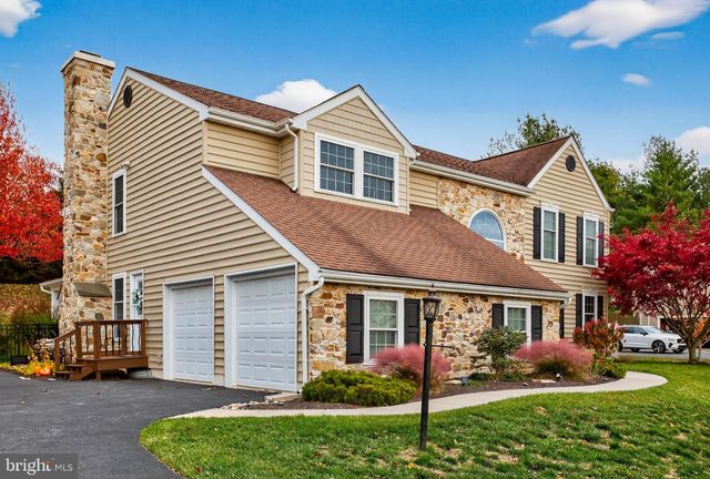 1215 KILLINGTON CIR, West Chester, PA 19380